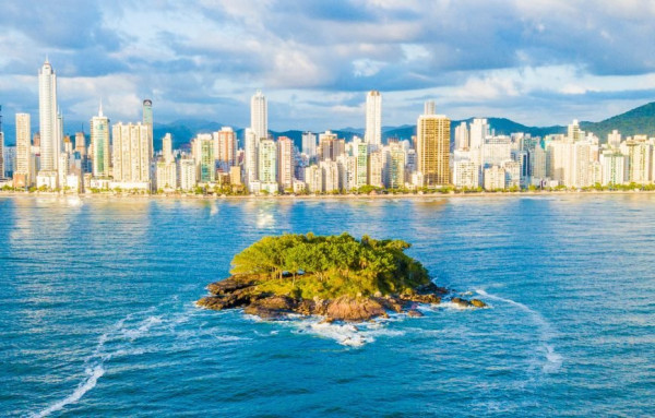 Vip Tour Balneário Camboriú - BC de ponta a ponta - Saindo dos hotéis de Balneário Camboriú